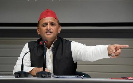 Lok Sabha Security Breach: संसद में सुरक्षा उल्लंघन मामले पर बोले अखिलेश यादव, प्रदेशों से इकट्ठा हुए युवा मन की हताशा का परिणाम है ये घटना