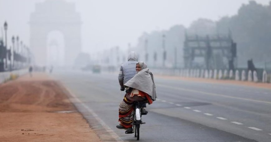 Delhi Weather: दिल्ली में ठंडक बढ़ी, न्यूनतम तापमान 6.2°C पर पहुंचा