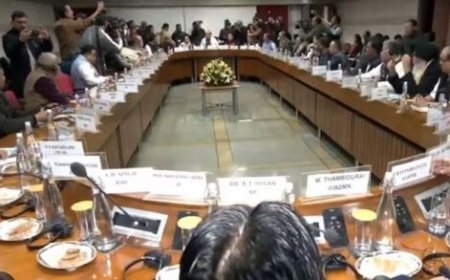 बजट सत्र से पहले सरकार ने कहा, हर मुद्दे पर चर्चा को तैयार 