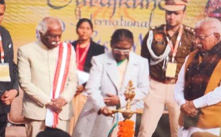 SurajKund Mela 2024: राष्ट्रपति द्रौपदी मुर्मू ने किया सूरजकुंड मेले का उद्घाटन