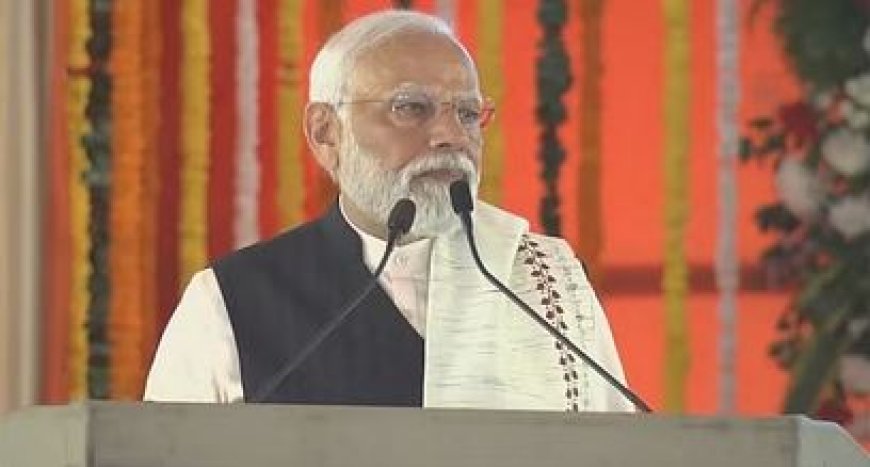 PM Modi in Telangana: मोदी ने तेलंगाना में विभिन्न परियोजनाओं का उद्घाटन और शिलान्यास किया