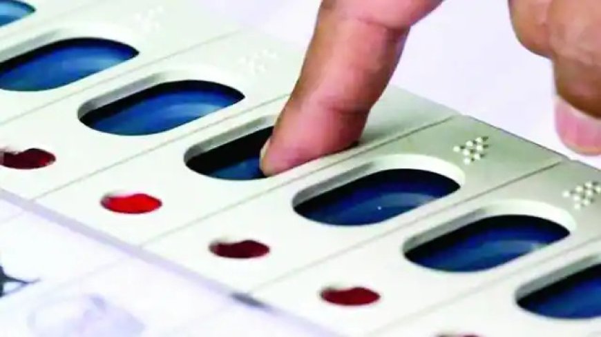 मध्यप्रदेश में चौथे एवं प्रदेश में अंतिम चरण के मतदान के लिए रवाना हुए मतदान दल