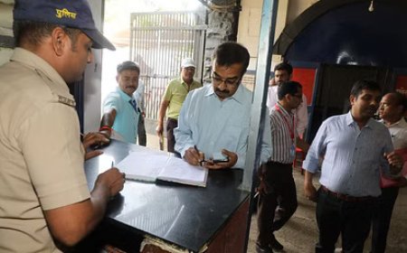 मतगणना के पहले राजन ने लिया तैयारियों का जायजा