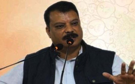 सिंघार का सरकार से सवाल, नर्सिंग घोटाले में आकाओं की गिरफ्तारी कब