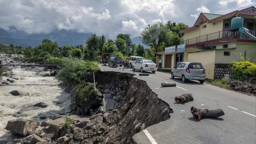 cloud burst:हिमाचल प्रदेश और उत्तराखंड में भारी बारिश, बादल फटने से बाढ़ जैसी स्थिति
