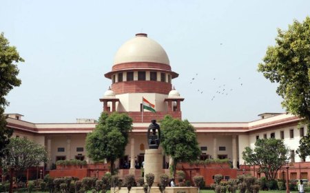 Supreme Court: नासिक में धार्मिक स्थल ध्वस्त करने के नोटिस पर लगाई अंतरिम रोक, Bombay High Court से मांगा स्पष्टीकरण
