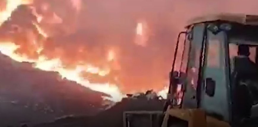 पीथमपुर : पाइप फैक्ट्री में लगी भीषण आग, दूर-दूर तक धुआं और लपटें दिखीं, इंडस्ट्रियल एरिया स्थित सिग्नेट पाइप कंपनी की घटना