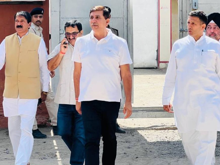 Indore: नेता प्रतिपक्ष चिंटू चौकसे की गिरफ्तारी पर कांग्रेस का हंगामा, जेल में मिले वरिष्ठ नेता
