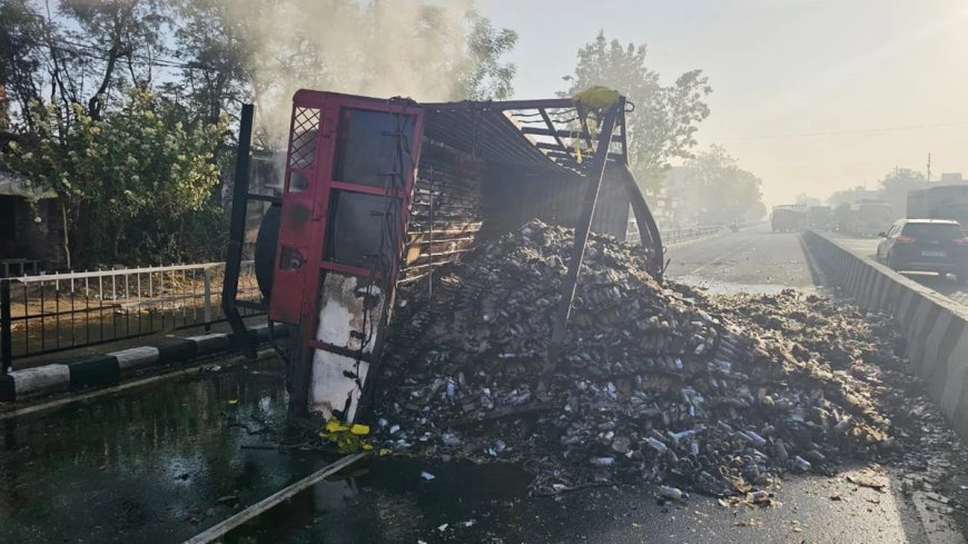 Sehore: भोपाल-इंदौर हाईवे पर शराब से भरा ट्रक पलटने के बाद आग का गोला बना, ड्राइवर की दर्दनाक मौत