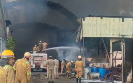 उत्तर प्रदेश में आंधी-तूफान और बारिश ने मचाई तबाही, 20 लोगों की मौत, सैकड़ों घर जले