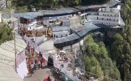 मां वैष्णो देवी के भक्तों पर मौसम मेहरबान, हर दिन हजारों श्रद्धालु कर रहे दर्शन; सुरक्षा के कड़े इंतजाम