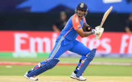 Suryakumar Yadav Sports Hernia Treatment: स्पोर्ट्स हर्निया की सर्जरी के लिए लंदन पहुंचे सूर्यकुमार यादव, जानें कब तक रह सकते हैं टीम से बाहर