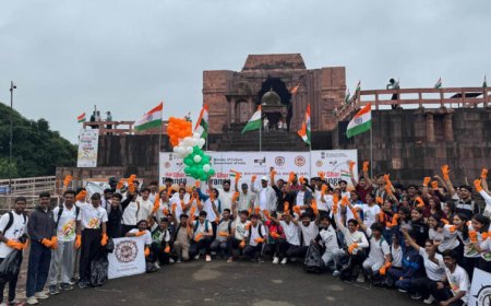 विश्व धरोहर भोजपुर मंदिर से दिया देशभक्ति और स्वच्छता का संदेश