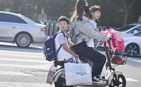 चीन में जन्म दर में गिरावट, क्या कैश सब्सिडी से बनेगा समाधान?