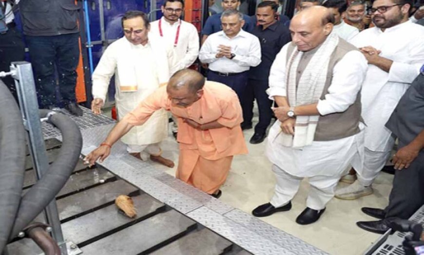 रक्षा मंत्री राजनाथ सिंह और सीएम योगी ने देश की पहली ड्रोन मैन्युफैक्चरिंग यूनिट की दी सौगात