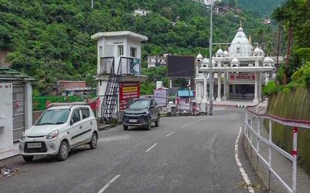वैष्णो देवी मंदिर 7 दिन बंद, होटल वालों ने 700 श्रद्धालुओं का खर्च उठाया, 200 कमरे फ्री