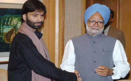 हाफिज सईद से मुलाकात पर मनमोहन सिंह ने कहा धन्यवाद – यासीन मलिक का सनसनीखेज दावा