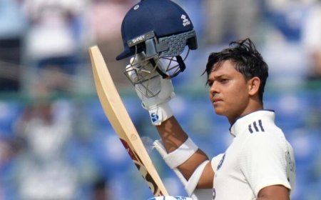 दिल्ली टेस्ट में जायसवाल का जलवा अधूरा, गिल ने लगातार दूसरा अर्धशतक जड़ा