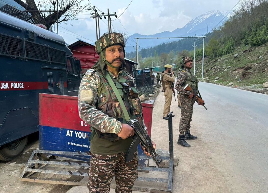 पुलिस ने पकड़ा पहलगाम हमले के मददगार आरोपी को : मोबाइल चार्जर बना सुराग