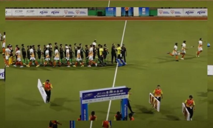 भारत-पाक जूनियर हॉकी टीमों ने मैच से पहले किया सौहार्दपूर्ण हैंडशेक, मलेशिया में खत्म हुआ विवाद