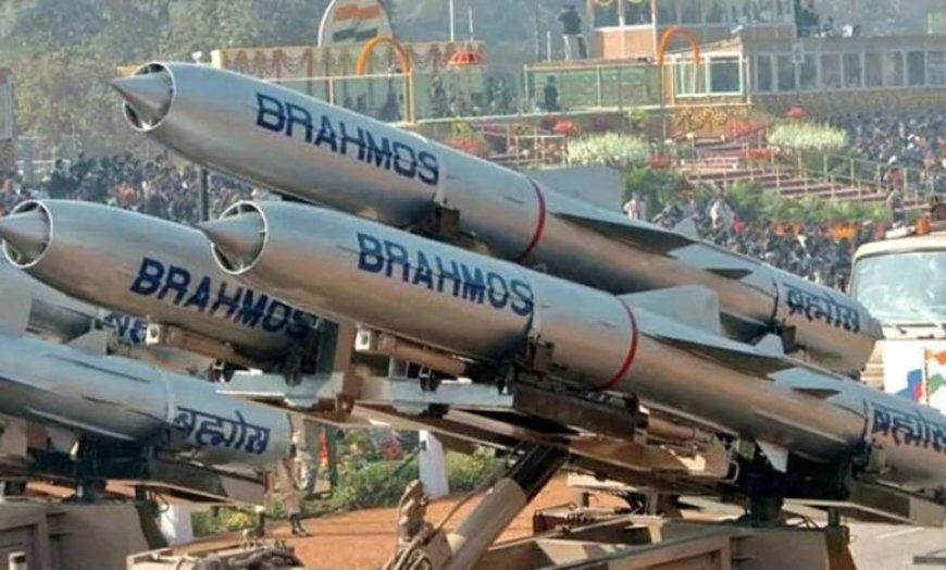 ऑपरेशन सिंदूर: पाकिस्तान में आतंकियों के ठिकानों पर ब्रह्मोस और राफेल की मार, मची तबाही