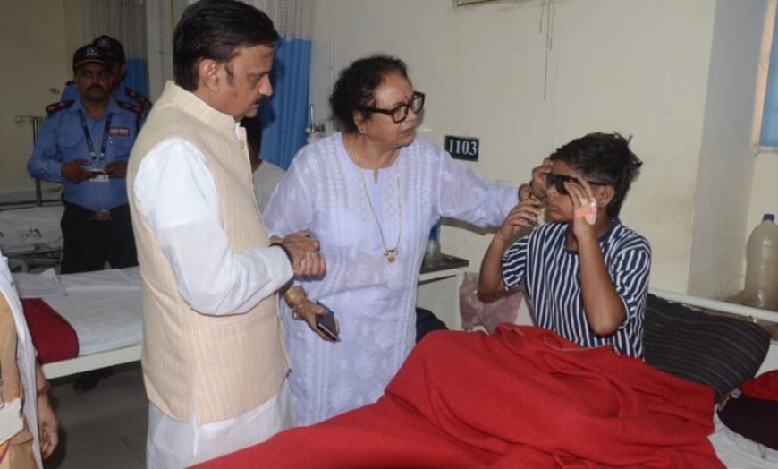 उप मुख्यमंत्री शुक्ल ने हमीदिया अस्पताल में कार्बाइड गन से प्रभावित युवाओं एवं बच्चों का हाल जाना