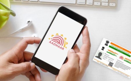 आधार में बड़ा बदलाव: अब कार्ड पर सिर्फ QR कोड और फोटो, नाम और पता हटेंगे