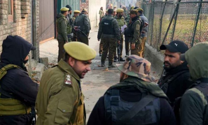 Desh News: नौगाम विस्फोट में दर्जनभर लोगों की मौत, कई की हालत गंभीर