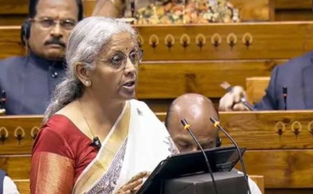 बजट सत्र 2026: वित्त मंत्री निर्मला सीतारमण ने लोकसभा में पेश किया आर्थिक सर्वे 2025-26