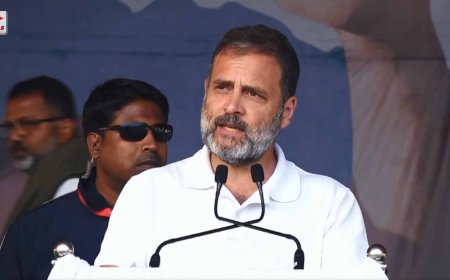 बापू एक व्यक्ति नहीं, बल्कि सोच हैं..........जो कभी मिट नहीं सकती