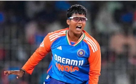 ICC T20I रैंकिंग: दीप्ति शर्मा बनीं दुनिया की नंबर-1 गेंदबाज, स्मृति मंधाना को झटका