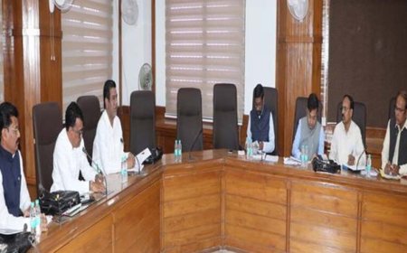 पात्र हितग्राहियों को समयबद्ध और पारदर्शी प्रक्रिया से मिले योजनाओं का लाभ – मंत्री चौहान