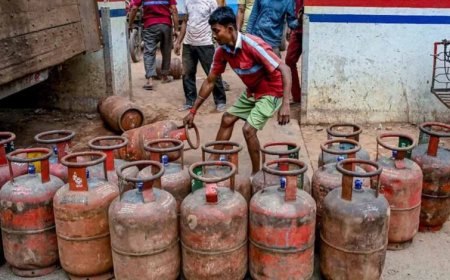 देश में गैस रिफाइनरियां फुल कैपेसिटी पर, 18,700 टन कमर्शियल LPG सप्लाई से बढ़ी राहत