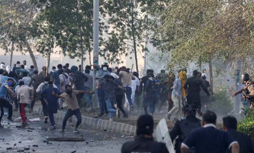 पाकिस्तानी प्रदर्शनकारियों ने अमेरिकी दूतावास पर किया हमला, मौतों की संख्या 23 तक पहुंची