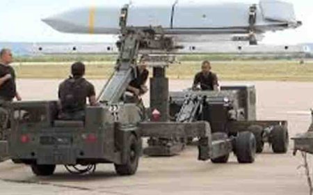 ईरान पर हमले की तैयारी में अमेरिका, 82 प्रतिशत JASSM-ER मिसाइलों की तैनाती, ट्रंप का 48 घंटे का अल्टीमेटम