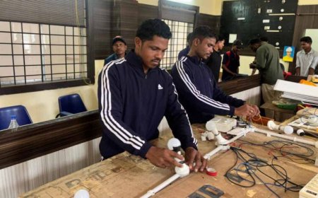 अंधेरे से उजाले की ओर- पुनर्वास नीति ने संवारा विनोद का भविष्य