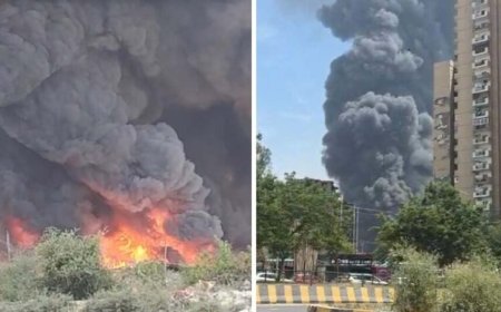 लखनऊ के बाद गाजियाबाद के इंदिरापुरम में भीषण आग, काले धुएं से आसमान भर गया