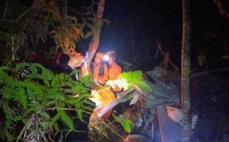 इंडोनेशिया विमान हादसा: लापता हेलीकॉप्टर का मलबा मिला, 8 लोगों की मौत