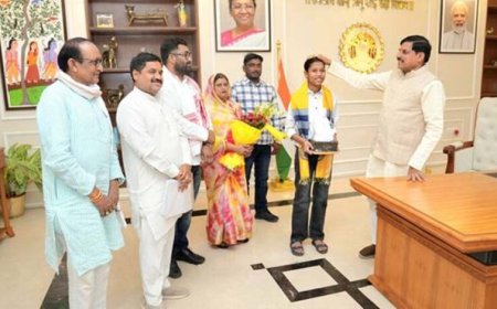 दसवीं बोर्ड टॉपर कु. प्रतिभा सोलंकी को प्रोत्साहनस्वरूप मिलेंगे एक लाख रुपये : मुख्यमंत्री डॉ. यादव