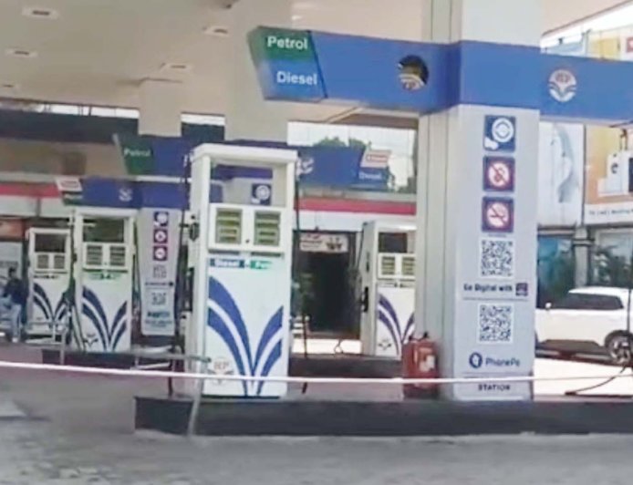 ईरान-अमेरिका तनाव का असर: आंध्र प्रदेश में पेट्रोल संकट, 400+ पंप बंद