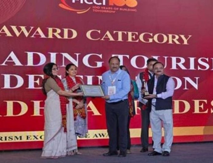 एमपी टूरिज्म को मिला लीडिंग टूरिज्म डेस्टीनेशन का प्रतिष्ठित सम्मान