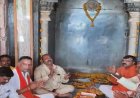 हाईकोर्ट के फैसले के बाद भोजशाला में गूंजा हनुमान चालीसा पाठ, श्रद्धालुओं ने किए मां वाग्देवी के दर्शन