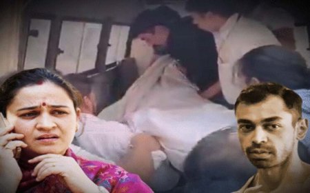 अखिलेश से अपर्णा की बंद कमरे में लंबी बातचीत, बाहर इंतजार करता रहा पूरा परिवार