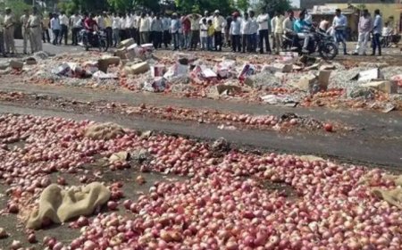 प्याज के दामों ने बढ़ाई किसानों की मुश्किलें, MSP की मांग को लेकर नासिक-मुंबई हाईवे पर लगा जाम