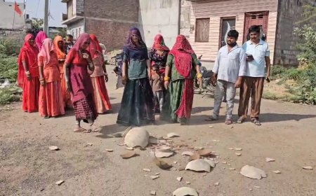 जोधपुर में जल संकट पर फूटा महिलाओं का गुस्सा, मटकी फोड़कर किया प्रदर्शन