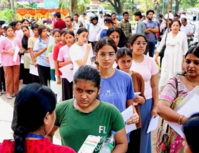 NEET अभ्यर्थियों के लिए बड़ी खबर! परीक्षा की नई तारीख घोषित, 21 जून को होगा एग्जाम
