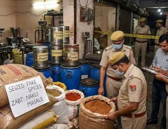 खारी बावली में नकली मसालों का बड़ा खुलासा, 1000 किलो ‘मौत का स्टॉक’ बरामद