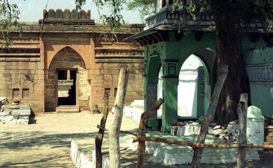 धार भोजशाला में नया विवाद: 1 रुपये के टिकट पर बवाल, ASI की व्यवस्था पर उठे सवाल, ‘भोजशाला-कमाल मौला मस्जिद’ लिखे टिकट का विरोध तेज