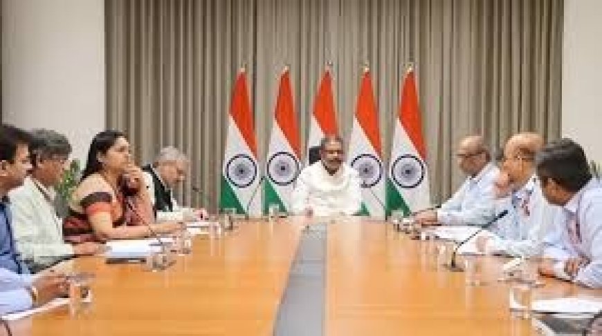 केंद्र सरकार की बड़ी तैयारी JEE और NEET एक साथ कराने पर विचार, छात्रों की परीक्षा प्रणाली में हो सकता है ऐतिहासिक बदलाव