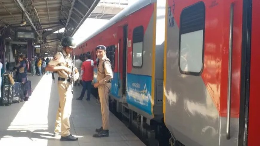 गर्मी की भीड़ कम करने के लिए रेलवे का बड़ा कदम, हावड़ा-नई दिल्ली स्पेशल ट्रेन शुरू
